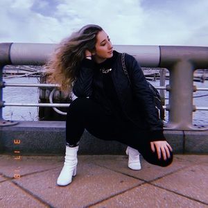 About this Posher...